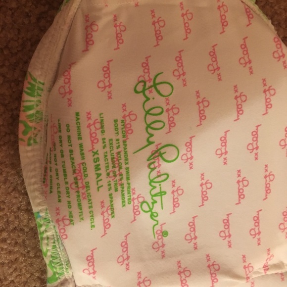Lilly Pulitzer strapless swim suit top - Picture 2 of 2